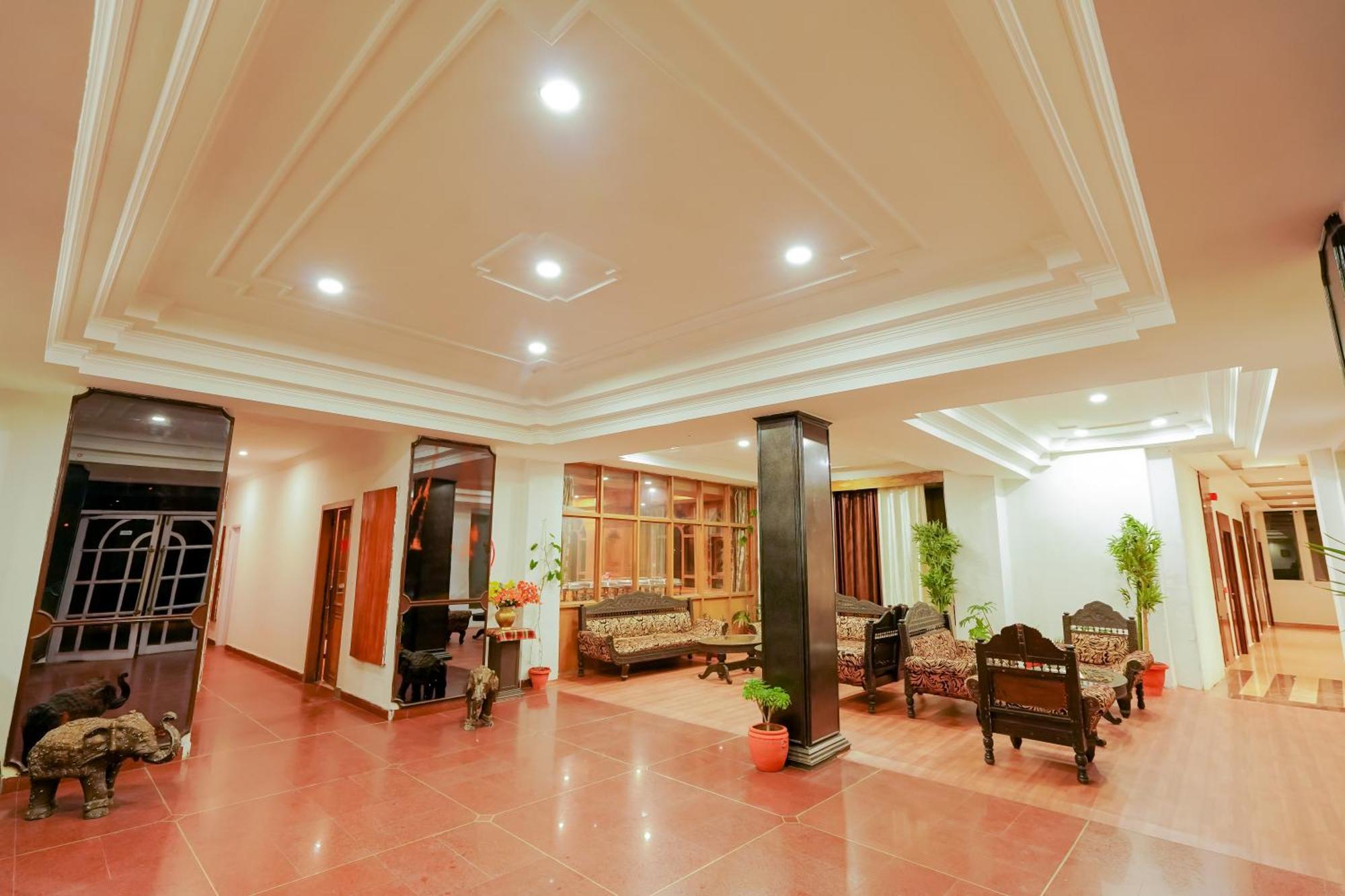 Grand Him Queen Ac Centralized Dharamshala Exterior foto